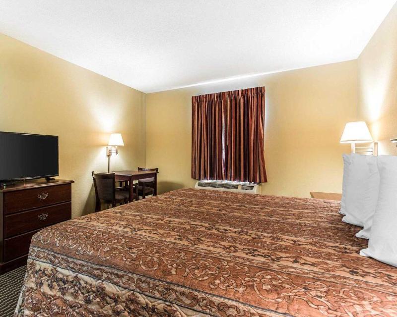 Rodeway Inn Портедж Экстерьер фото