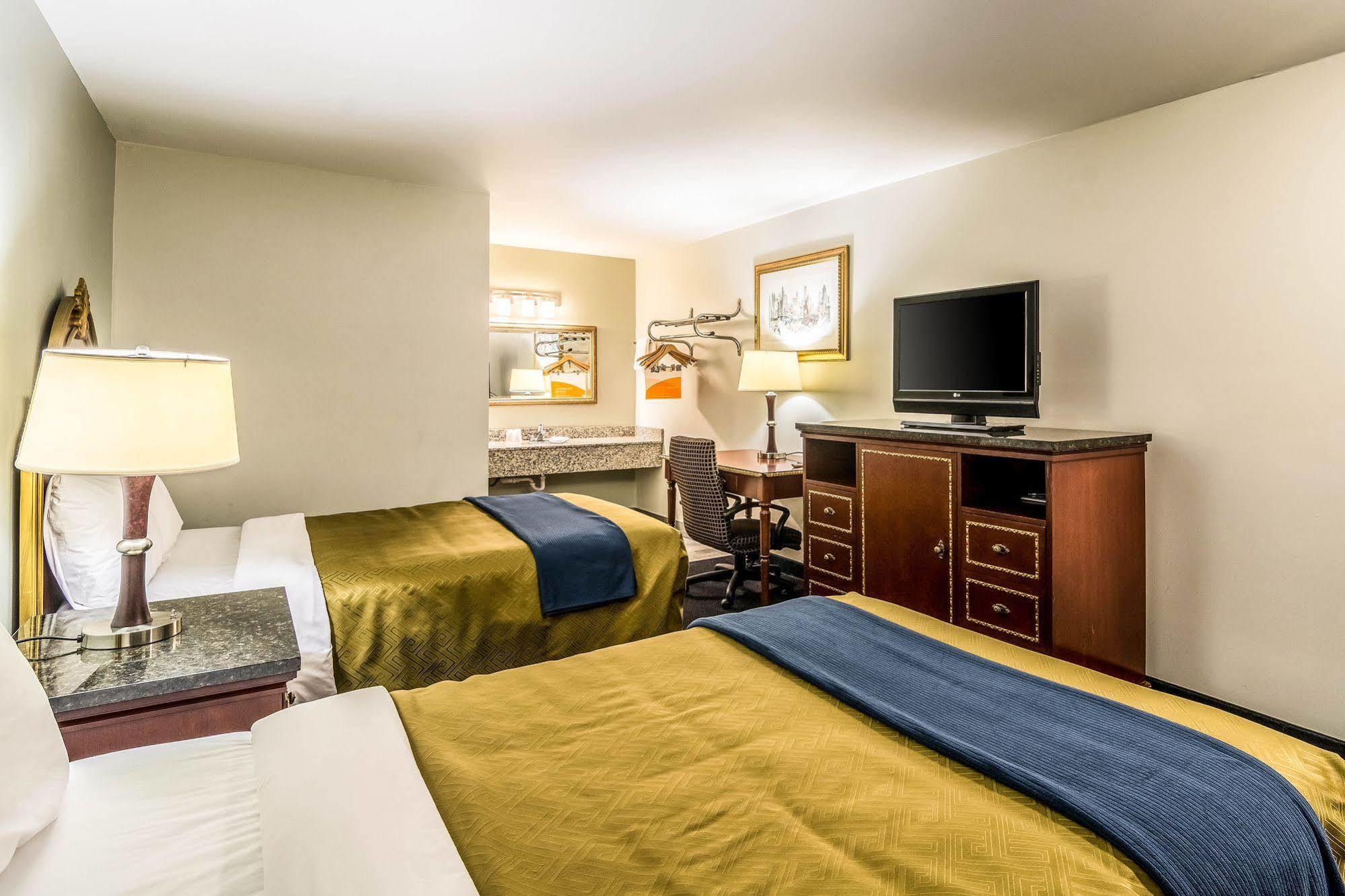 Rodeway Inn Портедж Экстерьер фото